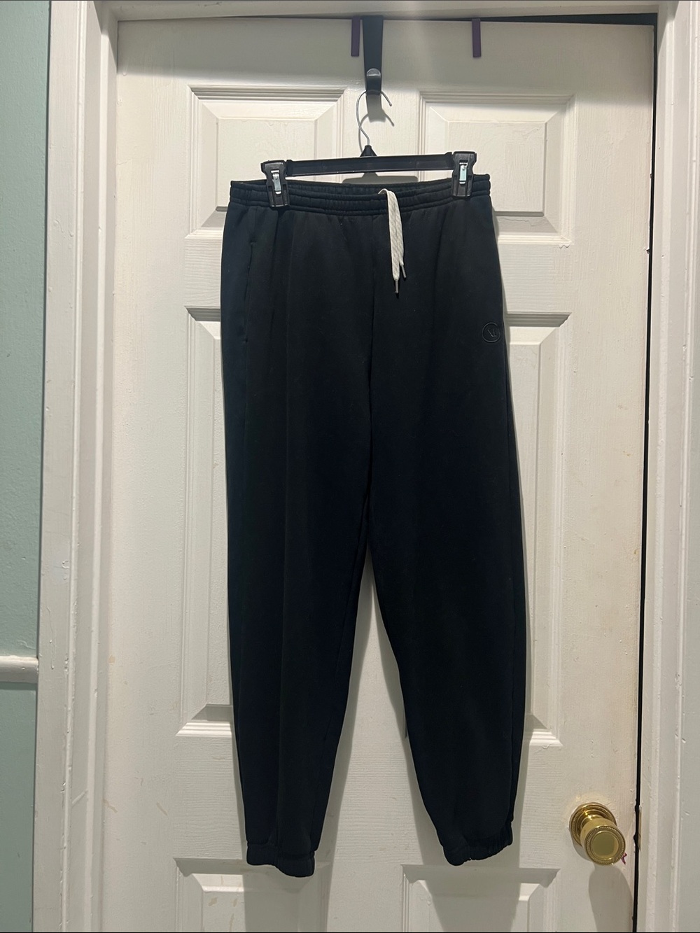 Vuori Black Drawstring Performance Joggers with White Tie